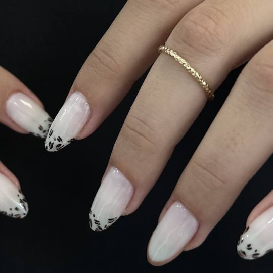 Aurora #bugojno Ojačavanje noktiju Geliranje noktiju - S / M dužina