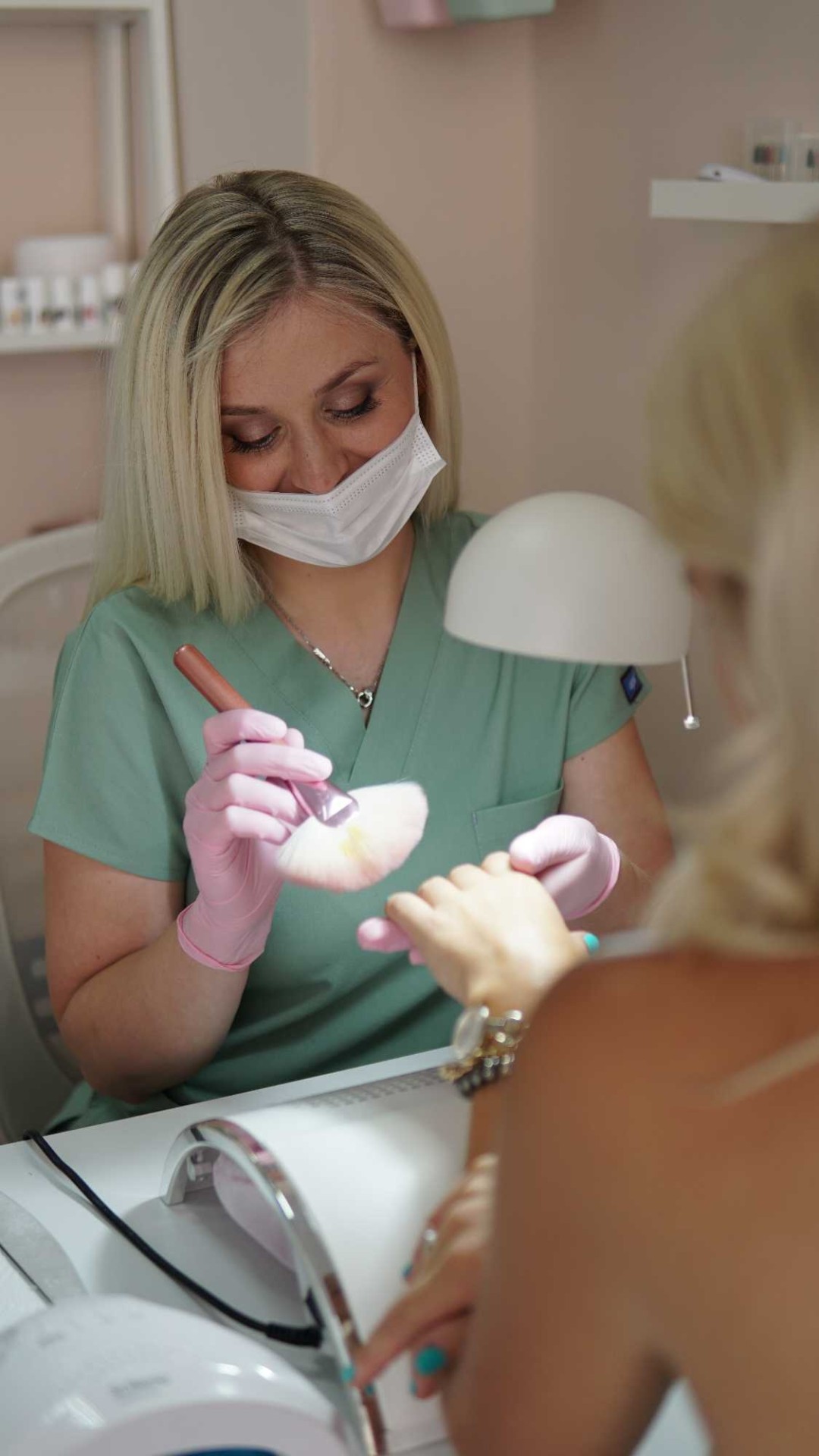 Manikura + njega - Shine, Sarajevo Manikir Nokti Manikir, Sarajevo, Novo Sarajevo - Novi Grad