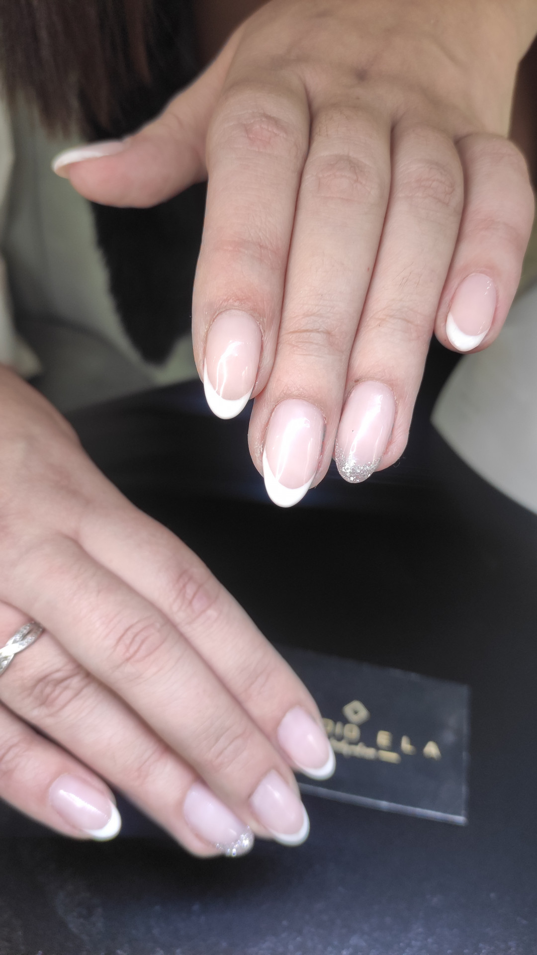 Studio Ela #sarajevo Lakiranje noktiju French - dodatak uz uslugu