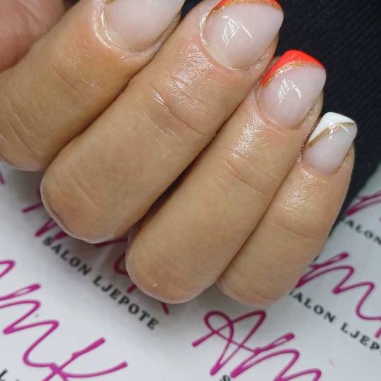 AMK #sarajevo Izlivanje noktiju Izlijevanje noktiju gelom - french