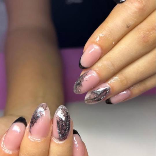 Poezija ljepote #sarajevo Nadogradnja noktiju Nadogradnja noktiju tipsama - french / ombre