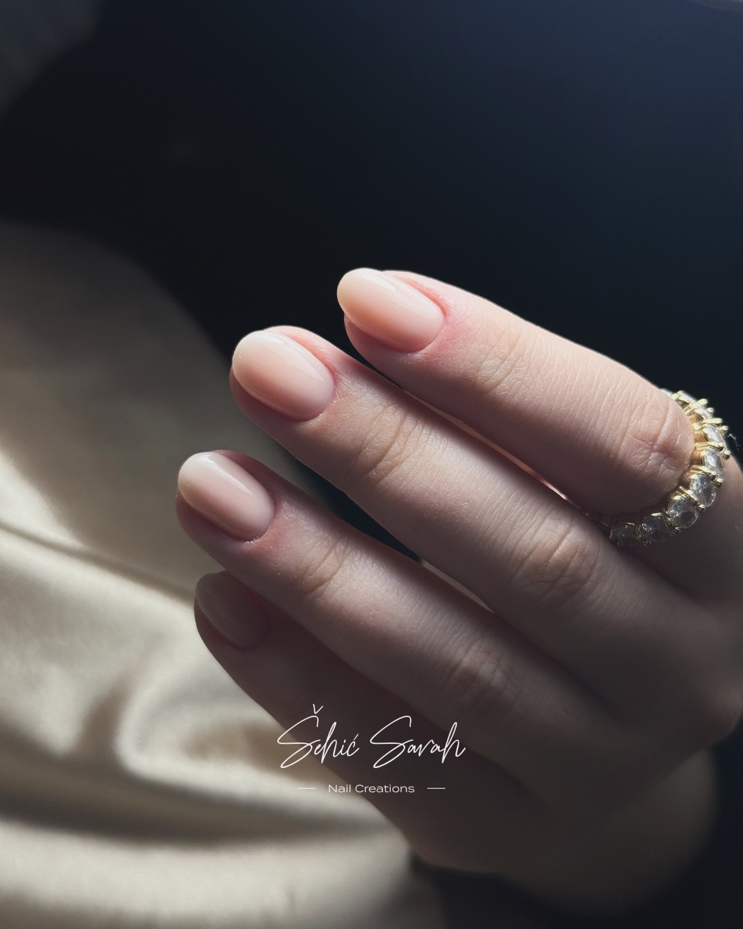 Image #sarajevo Gel lak Trajni lak ruke (Sarah)