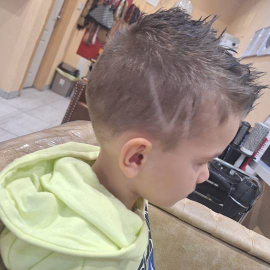 Poezija ljepote #sarajevo Berberin Dječije muško šišanje