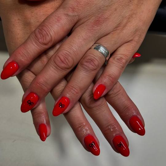 Lily Nails #sarajevo Gel lak Ojačavanje prirodnih noktiju gelom - ruke