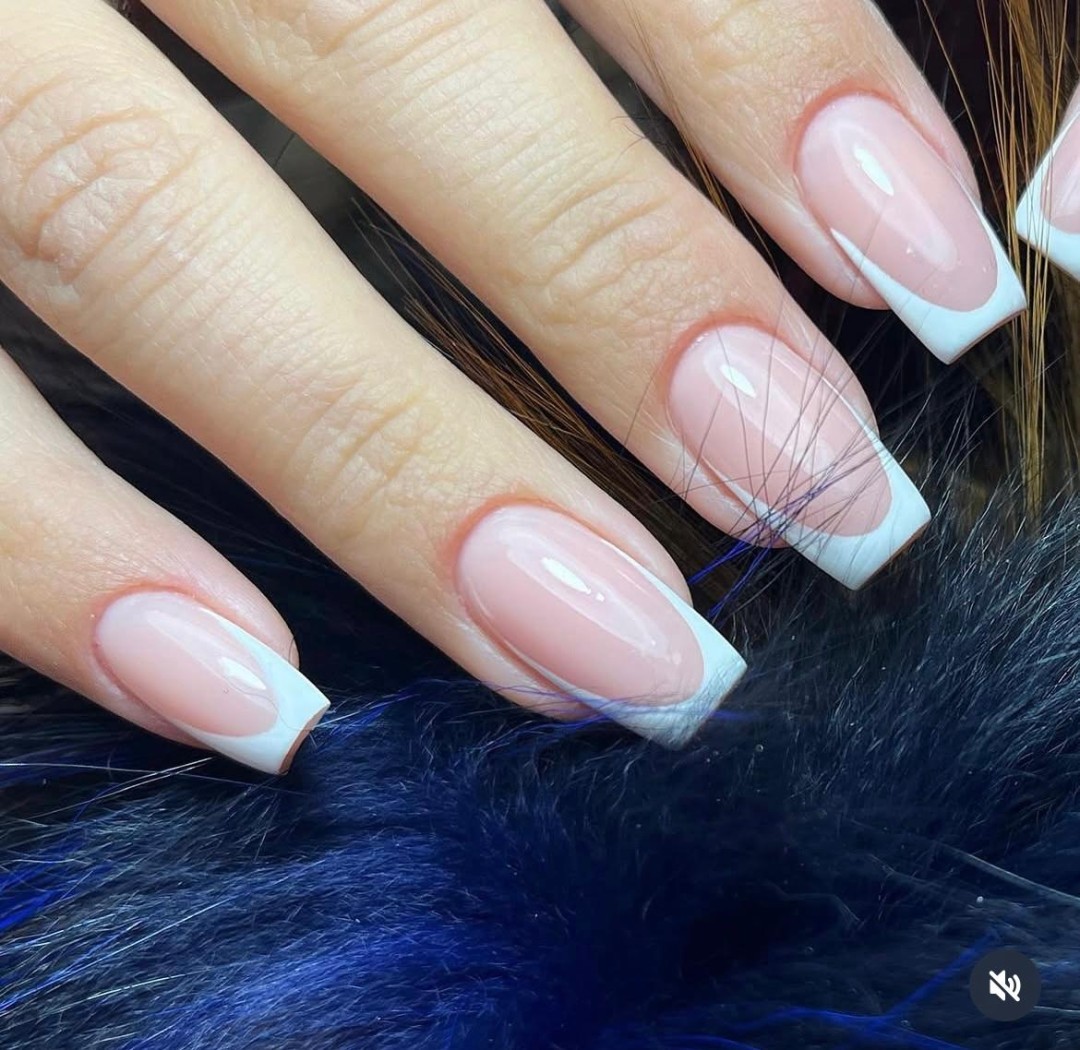 V3 Beauty #sarajevo Korekcija noktiju Korekcija noktiju - S dužina