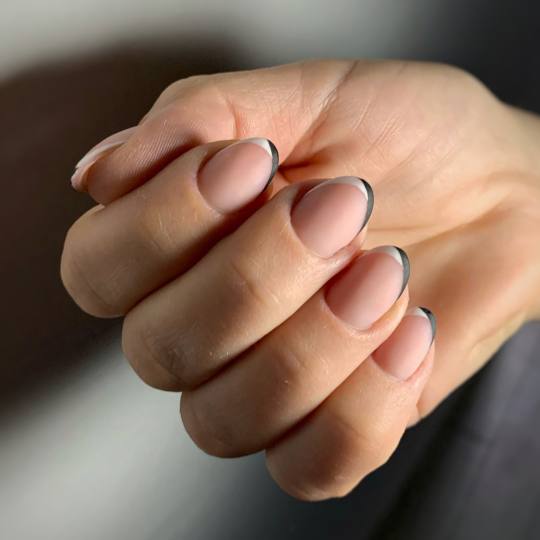 Lovely Em salon & head spa usluga