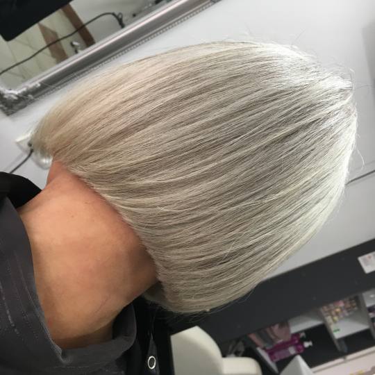 Frisco #sarajevo Žensko šišanje Žensko šišanje - kosa srednje dužine