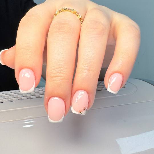 Artistic Beauty #sarajevo Ojačavanje noktiju Geliranje prirodnih noktiju