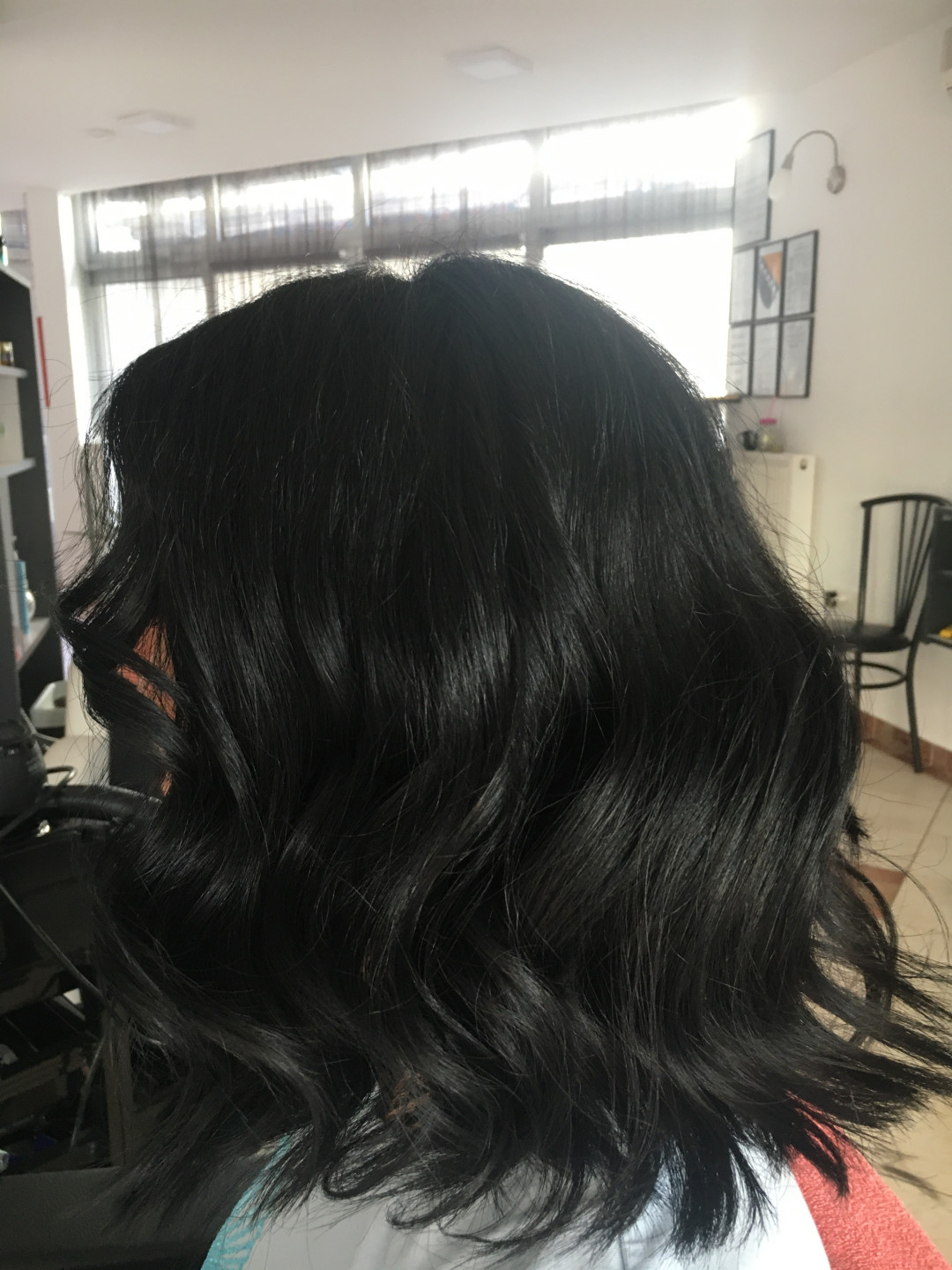 Žensko šišanje - kosa srednje dužine - Frisco, Sarajevo Žensko šišanje Frizerski saloni Žensko šišanje, Sarajevo, Centar - Stari Grad