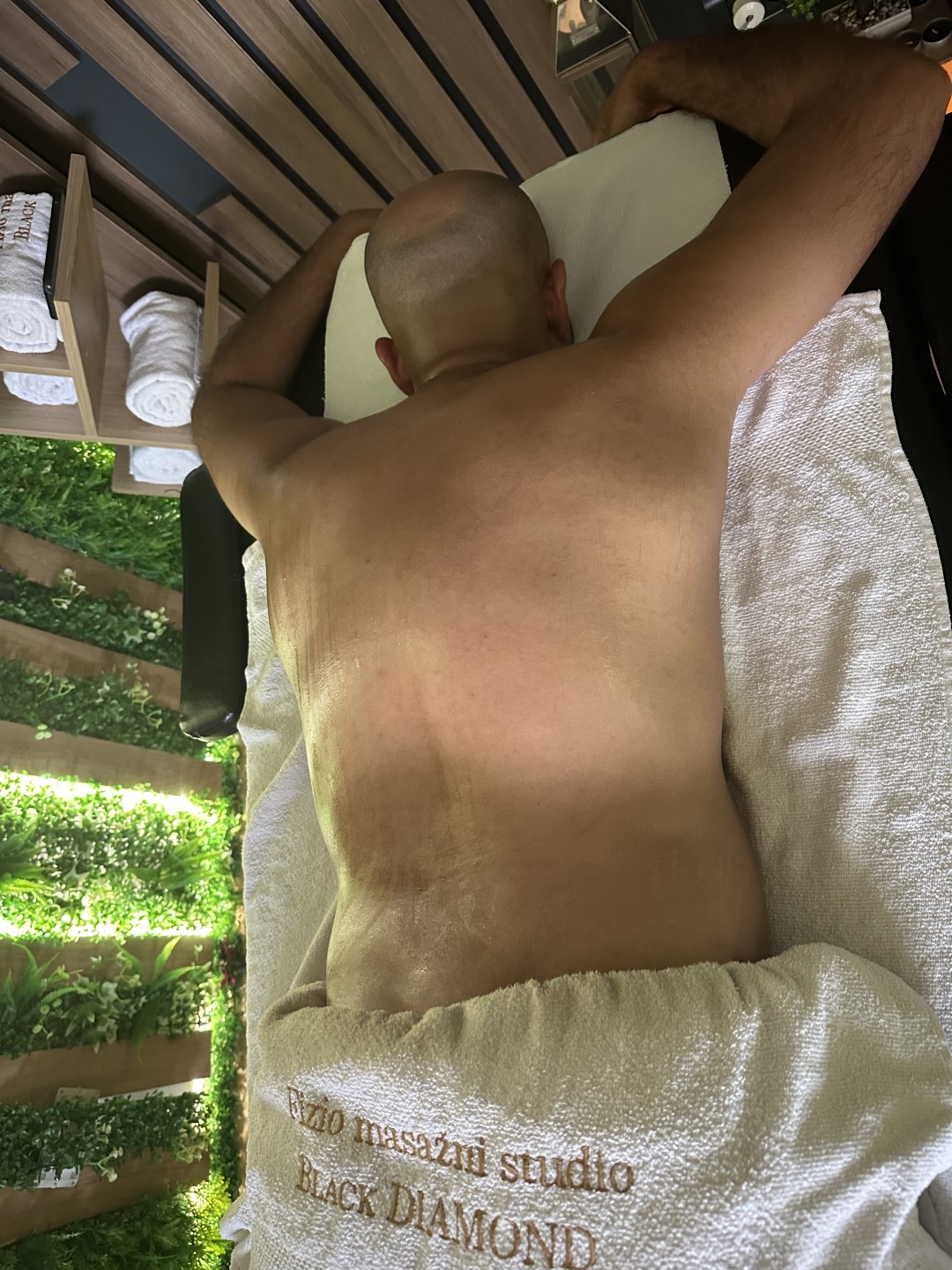 Black Diamond - Ilidža #sarajevo Masaža za opuštanje / relax / antistres Relaks masaža cijelog tijela