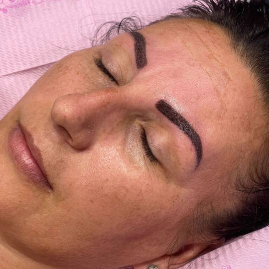 Poezija ljepote #sarajevo Trajna šminka Puder obrve