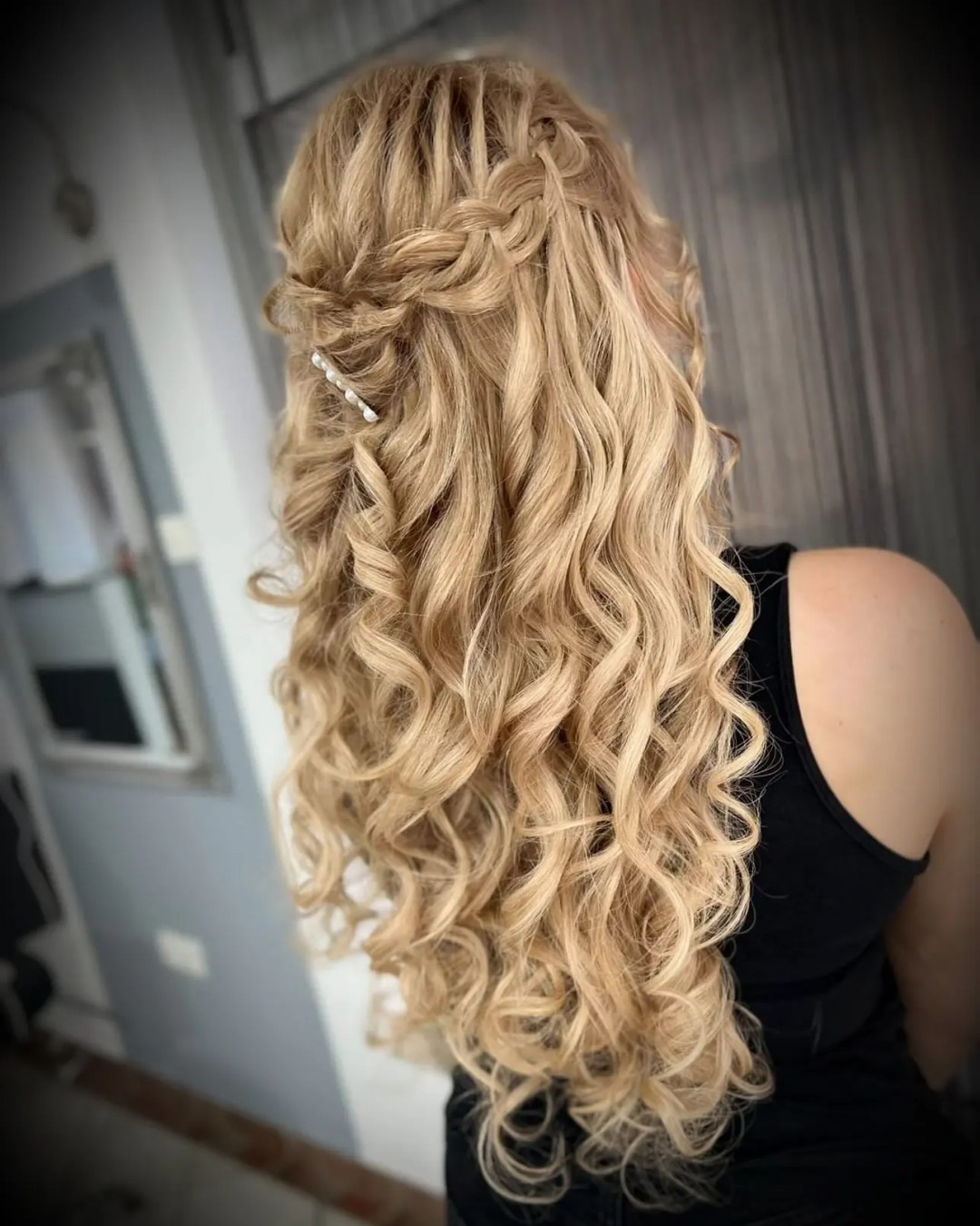 Svečana frizura jednostavna - kratka kosa - Frisco, Sarajevo Svečane i frizure za svadbu Frizerski saloni Svečane i frizure za svadbu, Sarajevo, Centar - Stari Grad