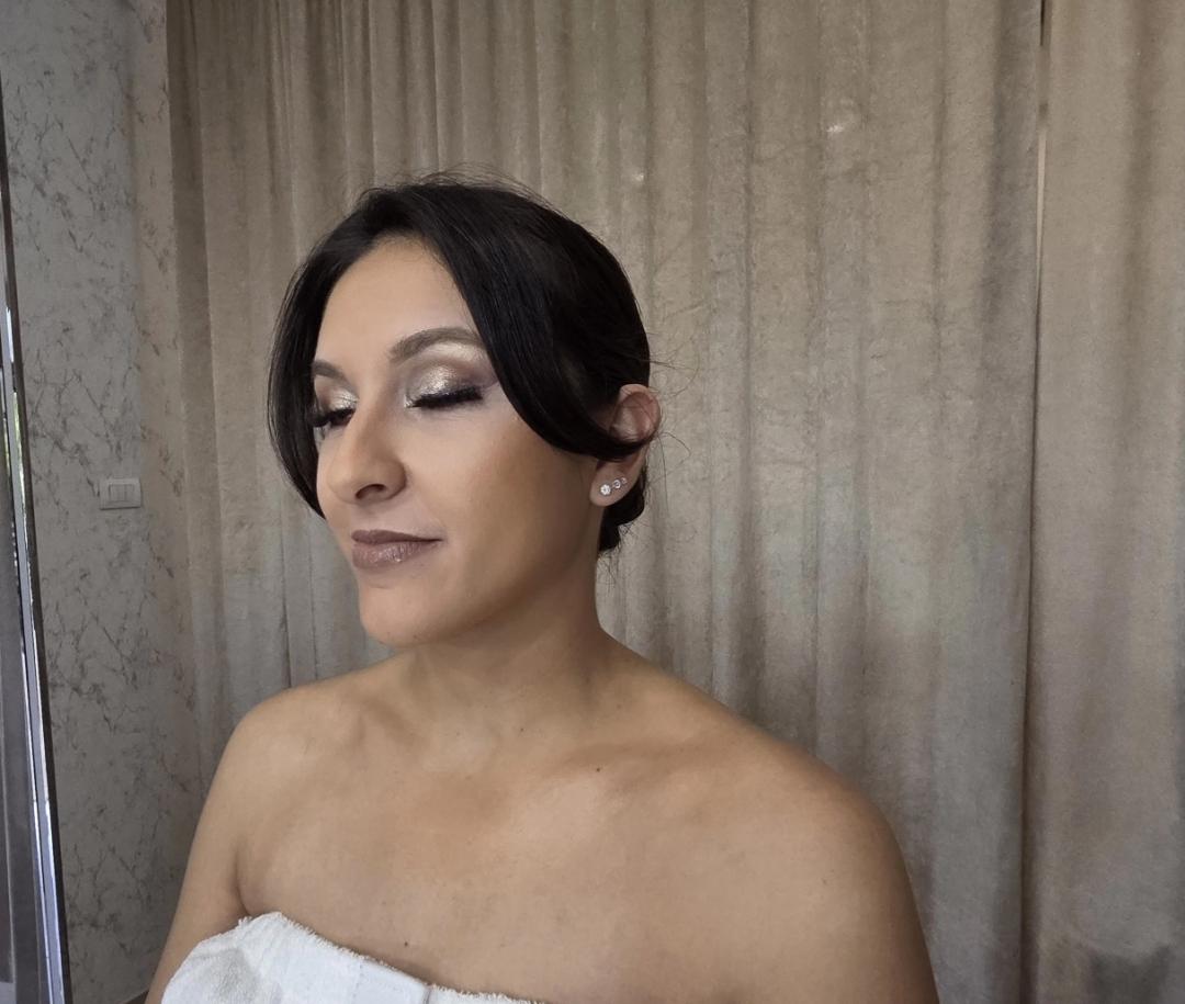 Angels Beauty - Banja Luka #banjaluka Make-up / šminkanje Profesionalno šminkanje + vještačke trepavice