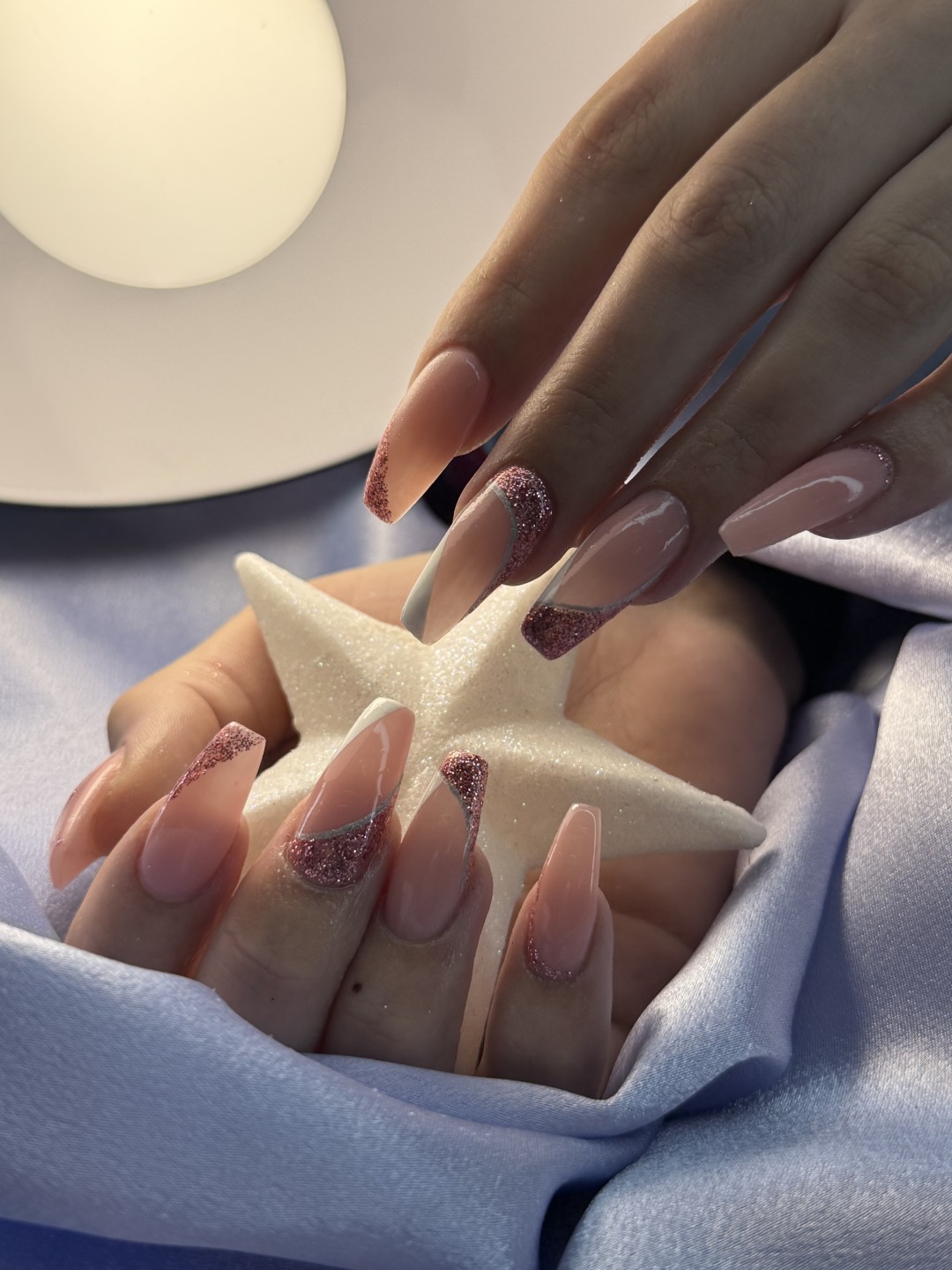 Idelle Studio #sarajevo Izlivanje noktiju Izlivanje noktiju gelom - L dužina