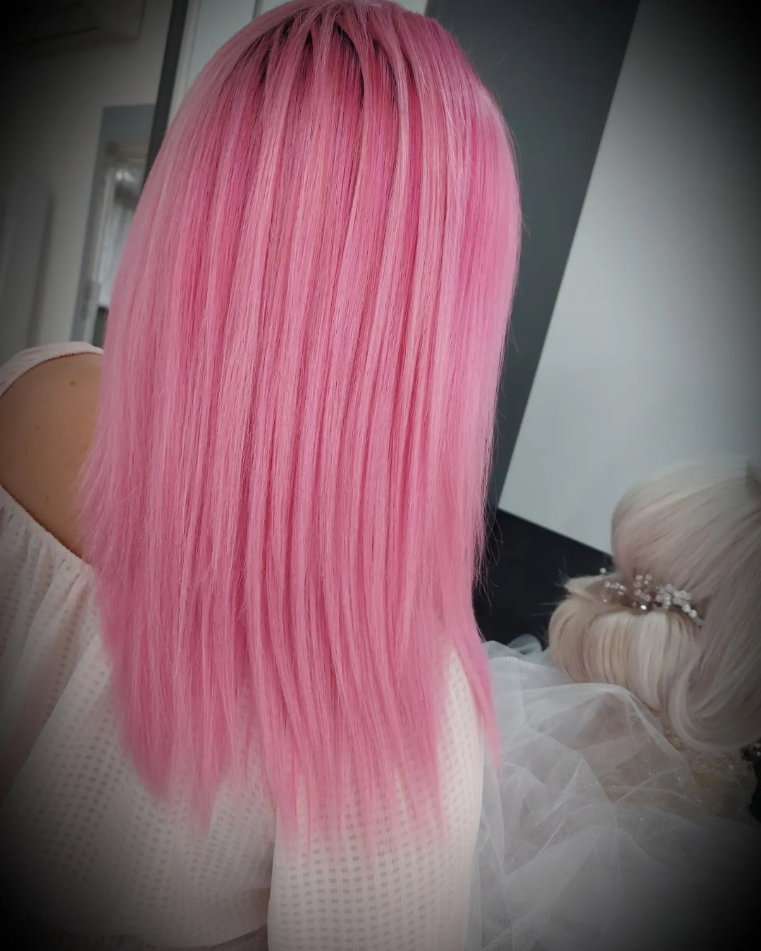 Farbanje cijele dužine kose - duga kosa - Frisco, Sarajevo Farbanje kose Frizerski saloni Farbanje kose, Sarajevo, Centar - Stari Grad