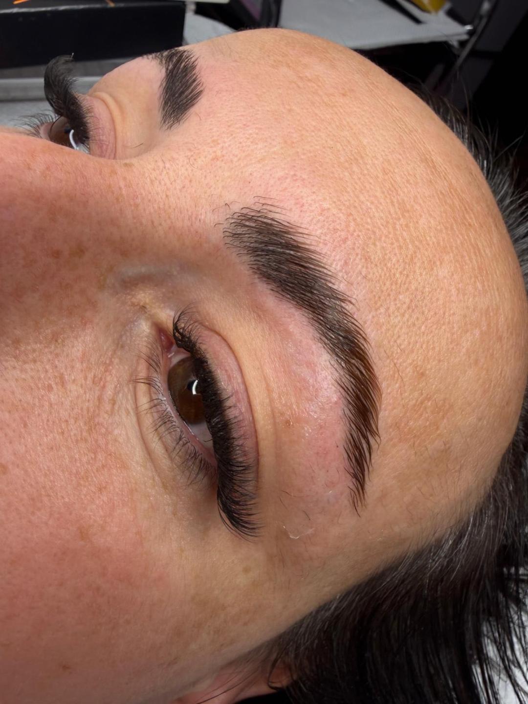 Poezija ljepote #sarajevo Nadogradnja trepavica Nadogradnja trepavica - ruski volumen