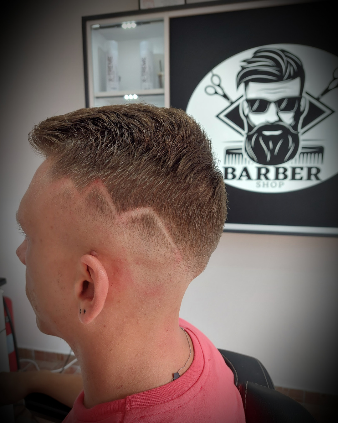 Muško šišanje - klasično - Frisco, Sarajevo Muško šišanje Muški frizeri Muško šišanje, Sarajevo, Centar - Stari Grad