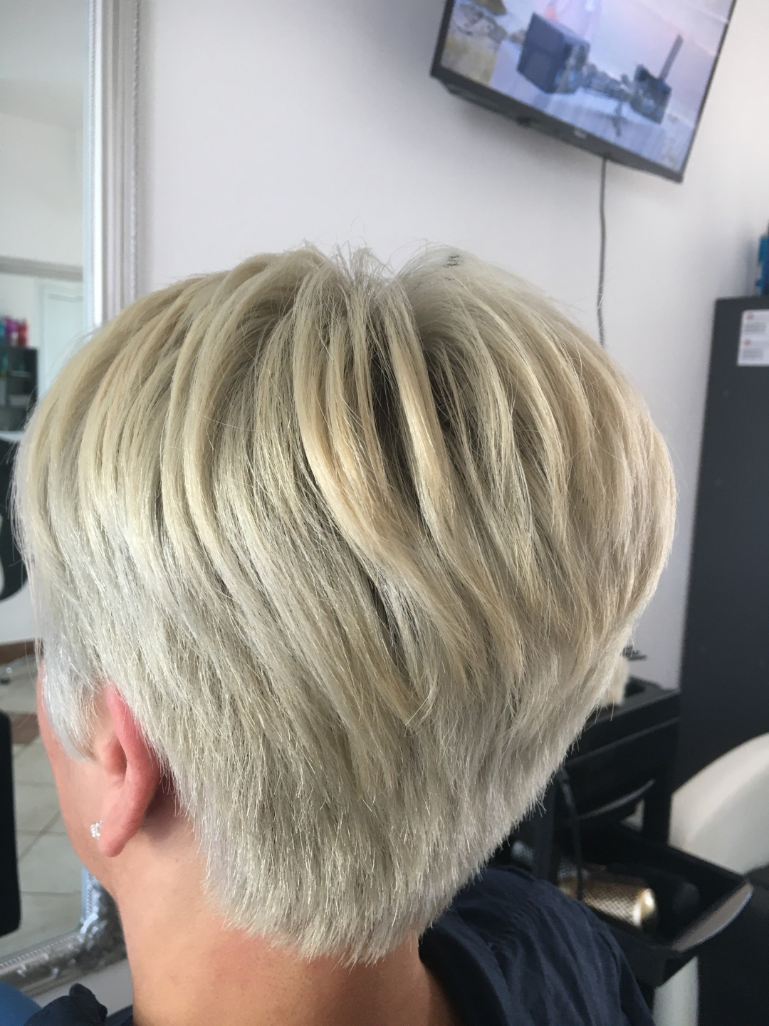 Preliv - kratka kosa - Frisco, Sarajevo Farbanje kose Frizerski saloni Farbanje kose, Sarajevo, Centar - Stari Grad