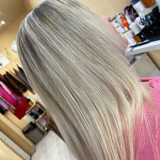 Poezija ljepote #sarajevo Pramenovi pramenovi sisanne preliv - kosa srednje dužine