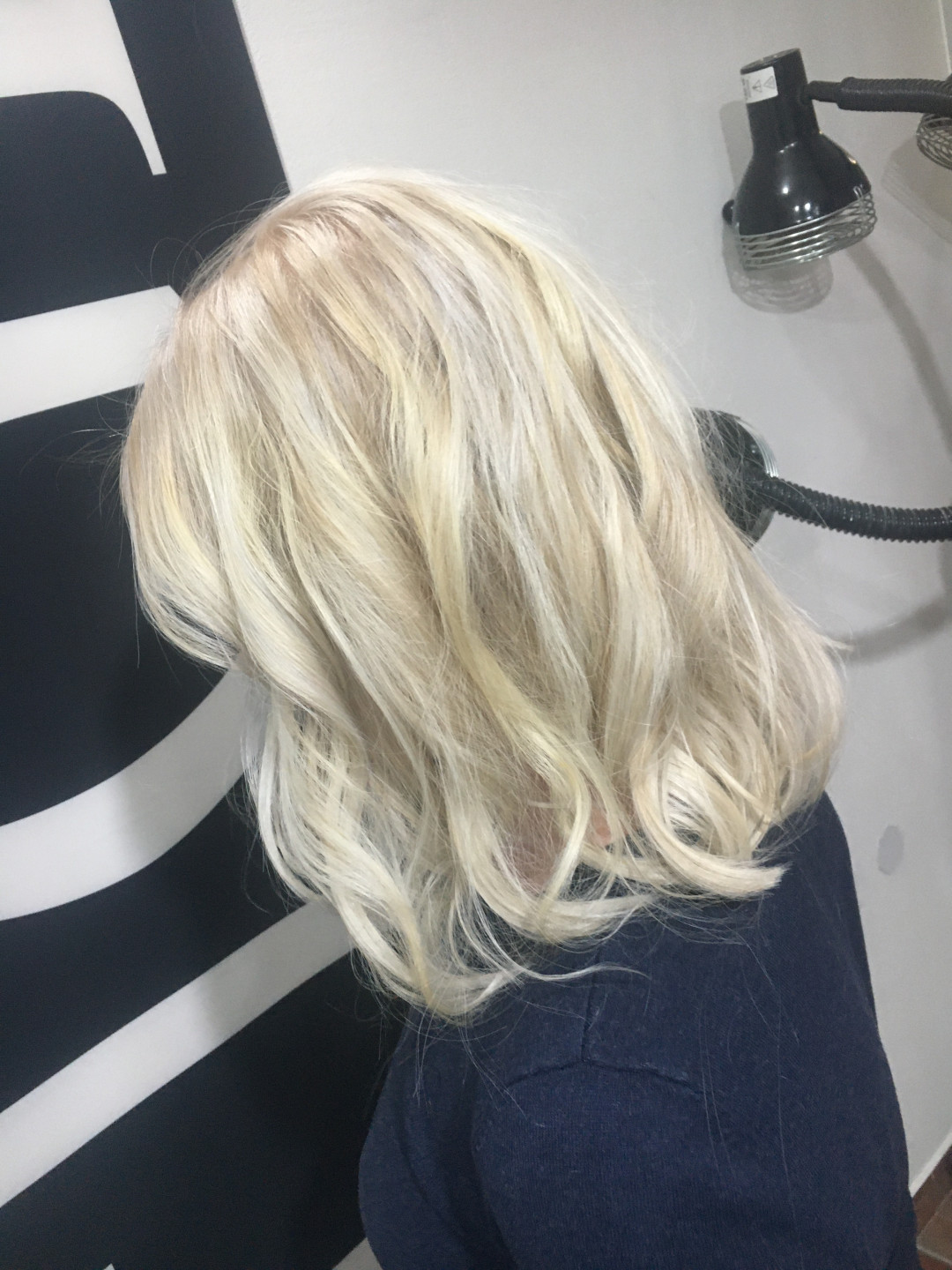 Pramenovi na foliju - kosa srednje dužine - Frisco, Sarajevo Pramenovi Frizerski saloni Pramenovi, Sarajevo, Centar - Stari Grad