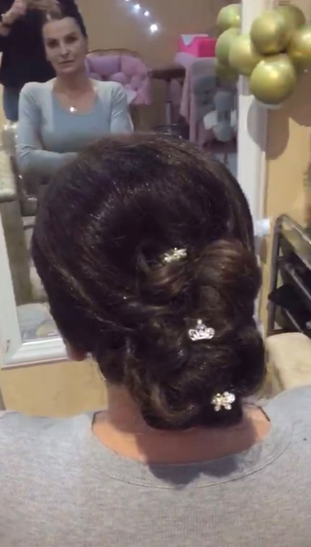 Poezija ljepote #sarajevo Svečane i frizure za svadbu Svečana frizura + profesionalno šminkanje