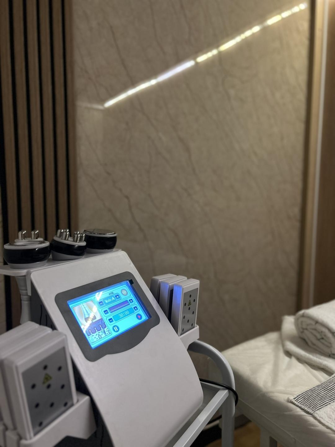 Health Care Koncept #sarajevo Tretmani tijela Kavitacija &radiofrekvencija - po regiji