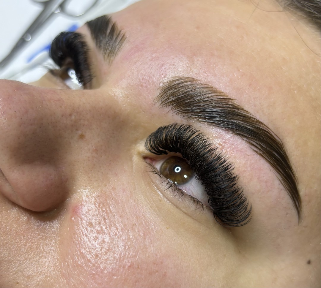 Omorfia #sarajevo Nadogradnja trepavica Nadogradnja trepavica - mega volumen