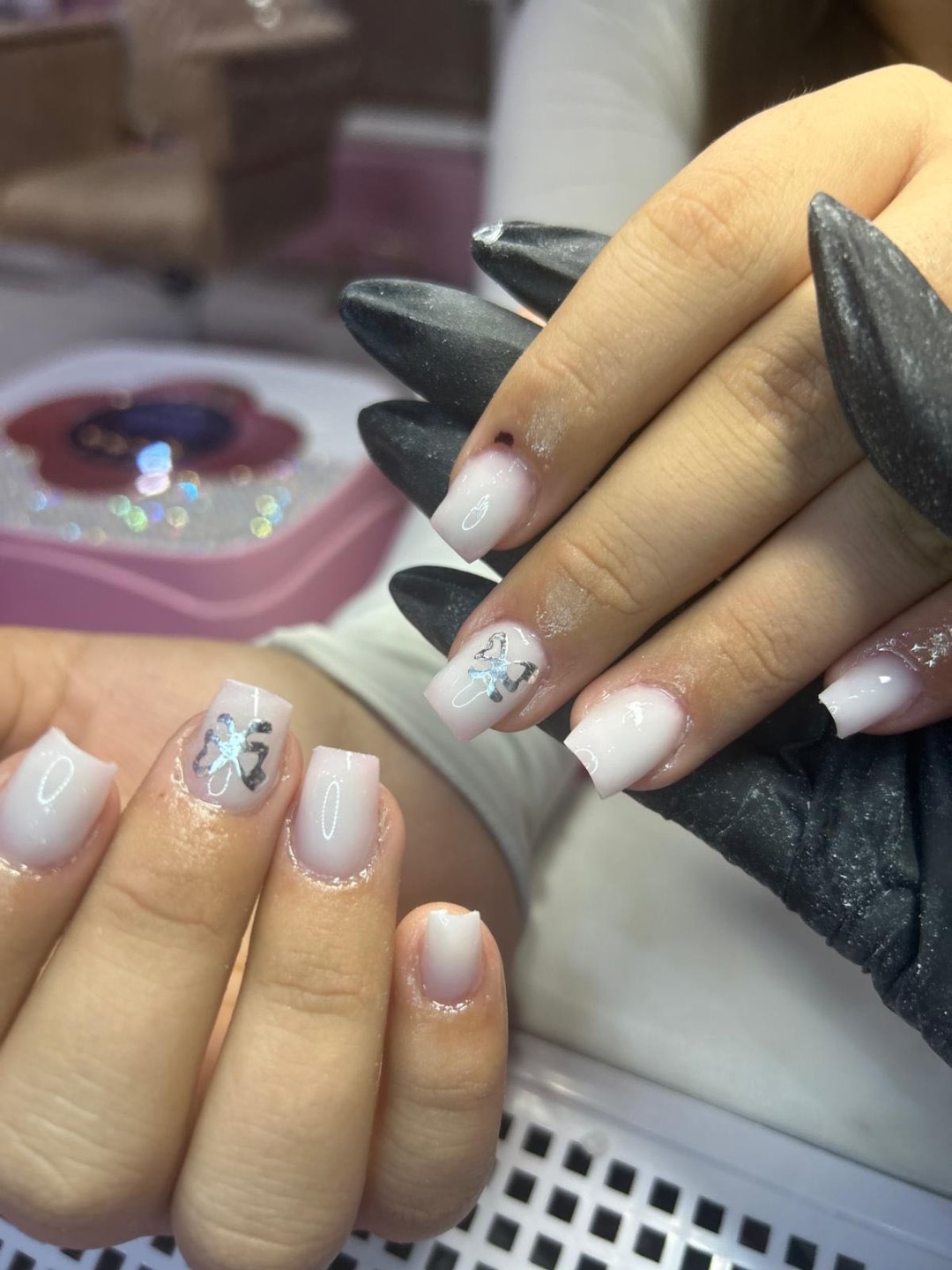 Poezija ljepote #sarajevo Nadogradnja noktiju Nadogradnja noktiju tipsama - french / ombre