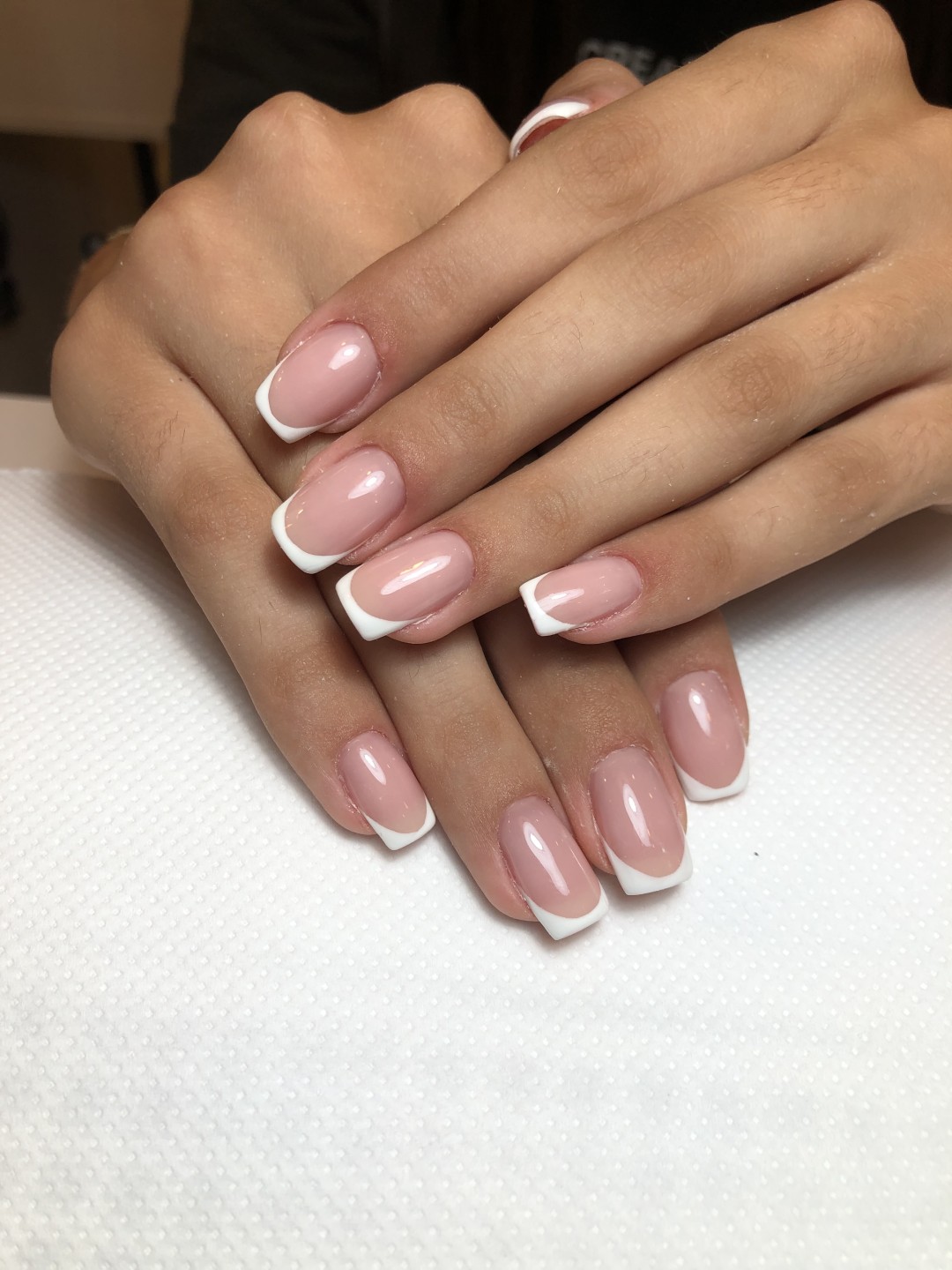 La Crème Beauty Studio #sarajevo Lakiranje noktiju Gel - M dužina noktiju