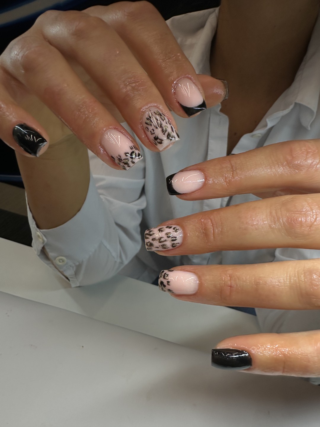 Beauty studio Luxe #sarajevo Ojačavanje noktiju Geliranje noktiju