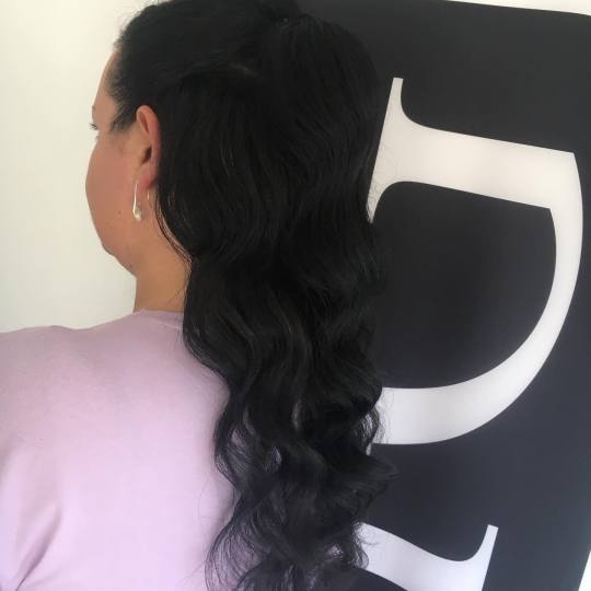 Frisco #sarajevo Svečane i frizure za svadbu Svečana frizura jednostavna - kratka kosa