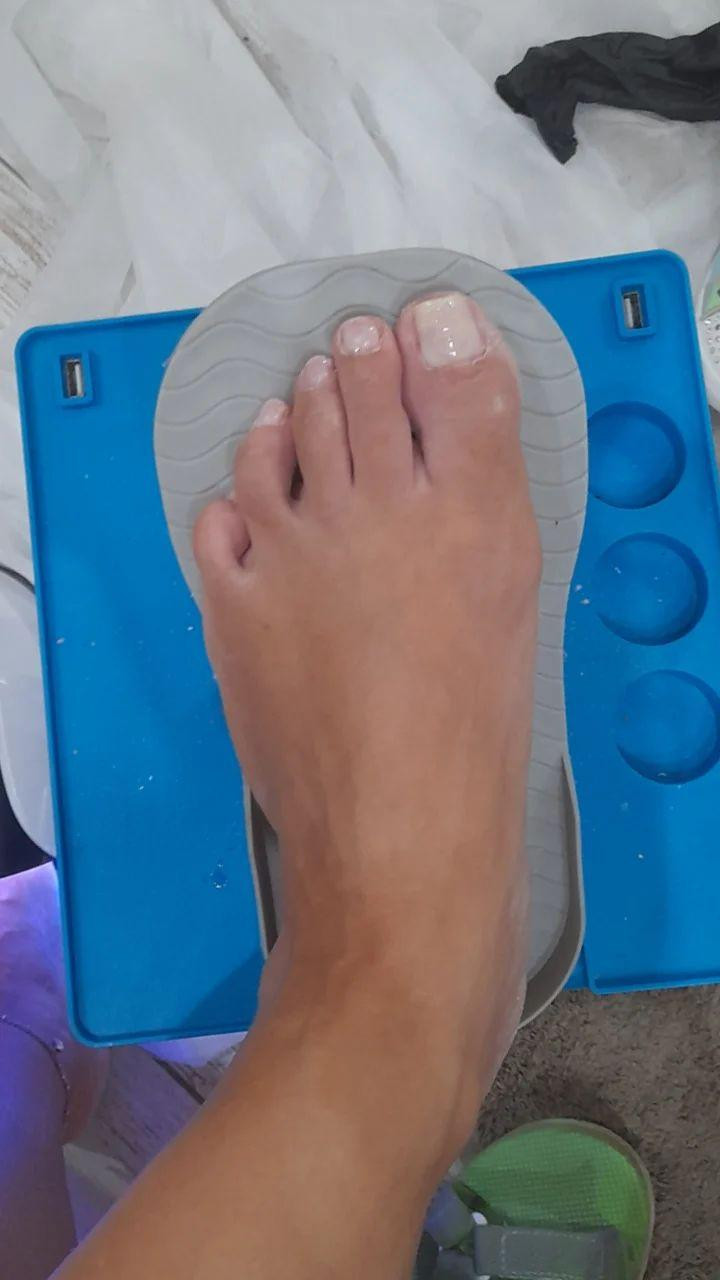 Poezija ljepote #sarajevo Estetski pedikir Klasična pedikura + trajni lak