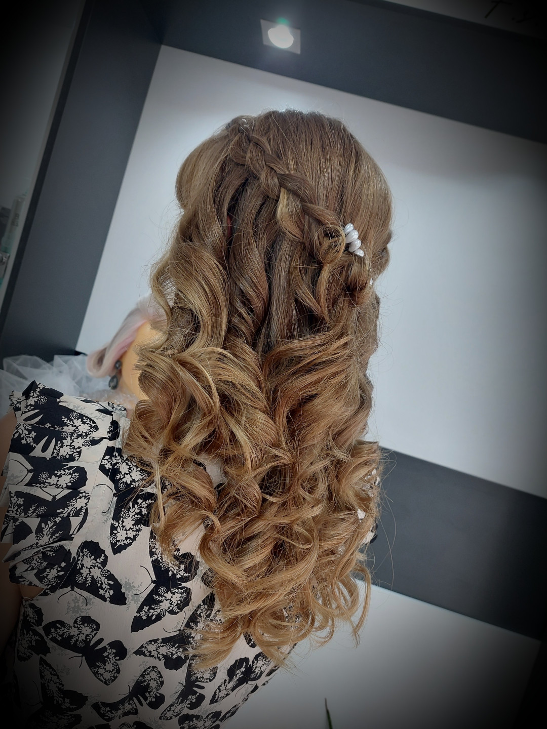 Svečana frizura jednostavna - kratka kosa - Frisco, Sarajevo Svečane i frizure za svadbu Frizerski saloni Svečane i frizure za svadbu, Sarajevo, Centar - Stari Grad