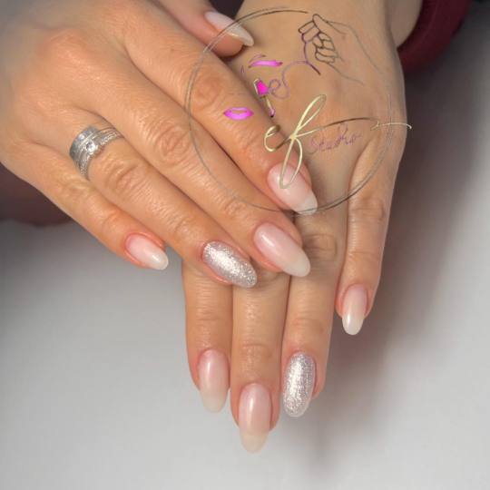 Studio ef #sarajevo Manikir Gel na prirodne nokte- srednji nokti