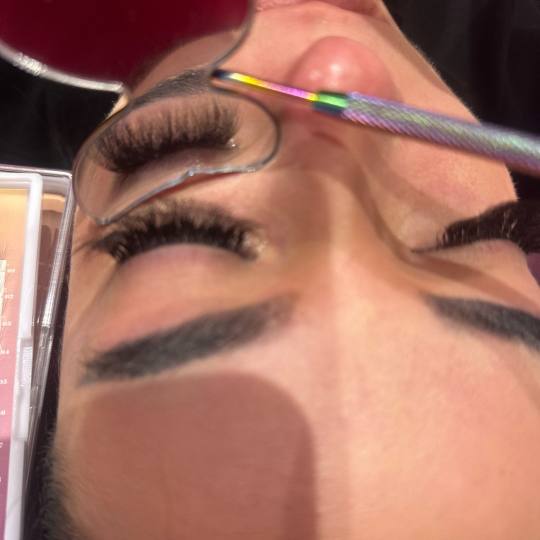 Poezija ljepote #sarajevo Nadogradnja trepavica Nadogradnja trepavica - mega volumen