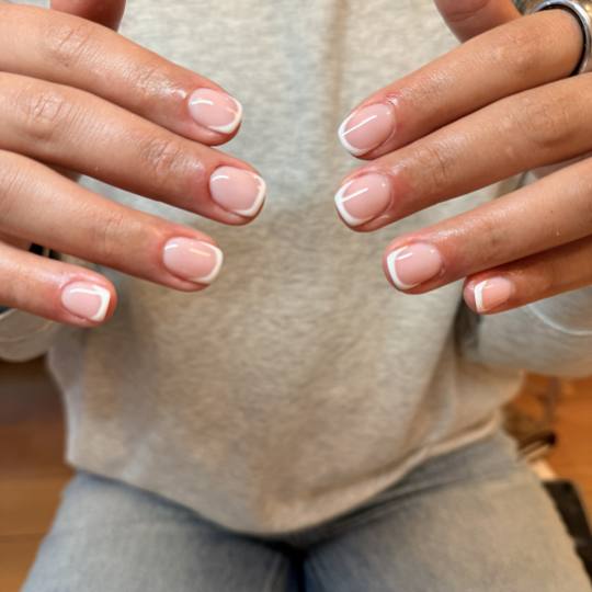 Glim #sarajevo Manikir Manikir + trajni lak