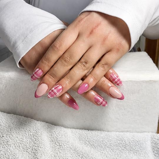 Tajne jednog beauty salona #sarajevo Nadogradnja noktiju Nadogradnja noktiju Gel x tipsa + french / 