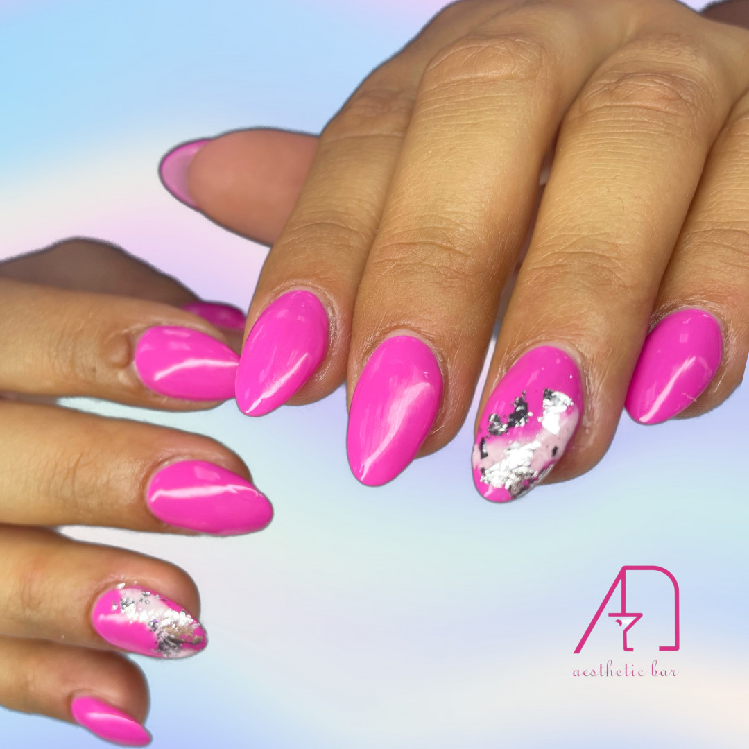 AEsthetic Bar Academy #sarajevo Izlivanje noktiju Izlivanje noktiju gelom - veličina S