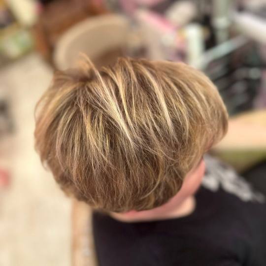 Poezija ljepote #sarajevo Pramenovi Pramenovi sisanje - kratka kosa