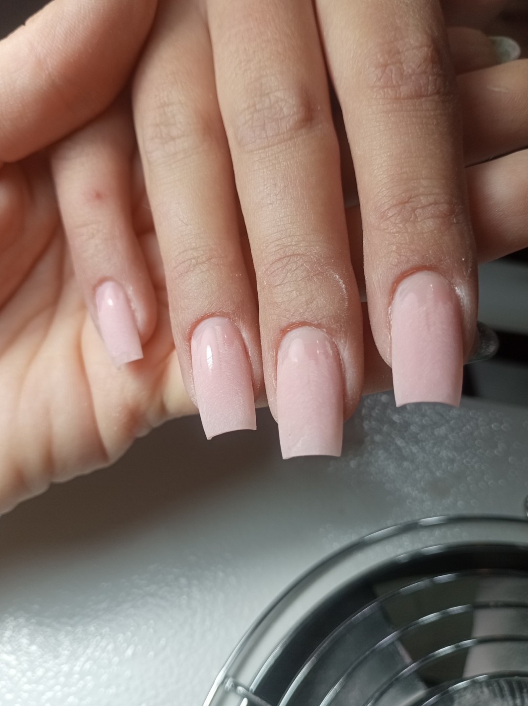 Lovely Em salon & head spa #sarajevo Izlivanje noktiju Korekcija noktiju - L dužina