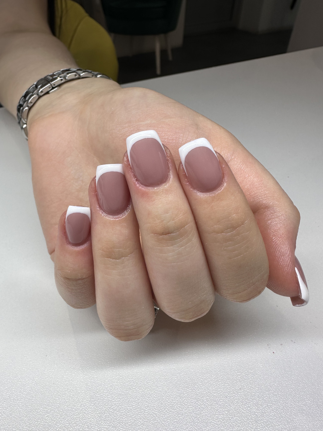 Geliranje prirodnih noktiju - La Vie beauty centar, Sarajevo Ojačavanje noktiju Nokti Ojačavanje noktiju, Sarajevo, Centar - Stari Grad