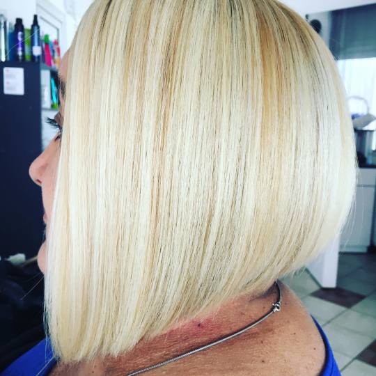 Frisco #sarajevo Žensko šišanje Žensko šišanje - kosa srednje dužine