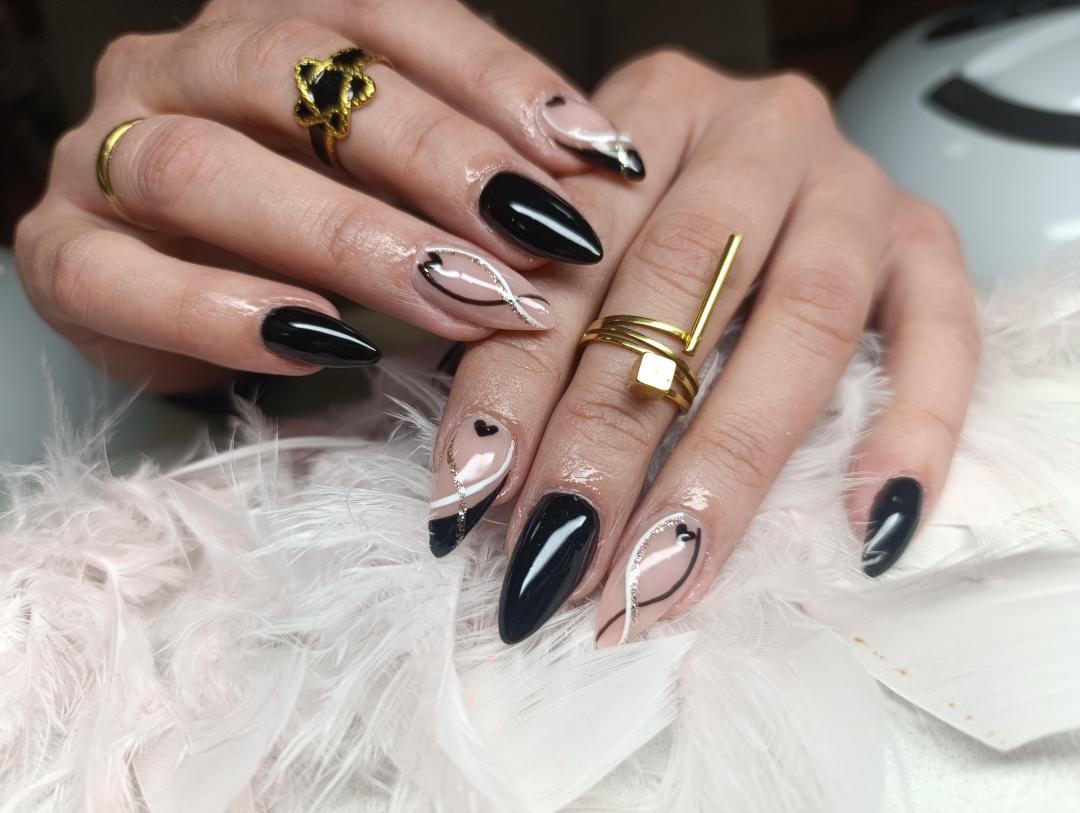 Studio Relax #kozarska-dubica Korekcija noktiju Korekcija noktiju - M dužina