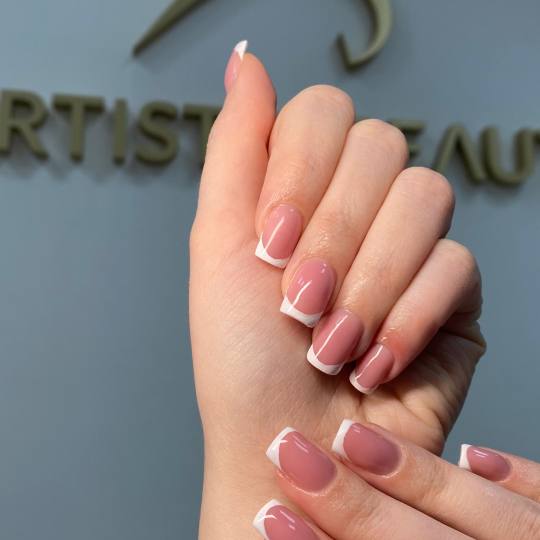 Artistic Beauty #sarajevo Ukrašavanje noktiju French / ombre - dodatak uz uslugu