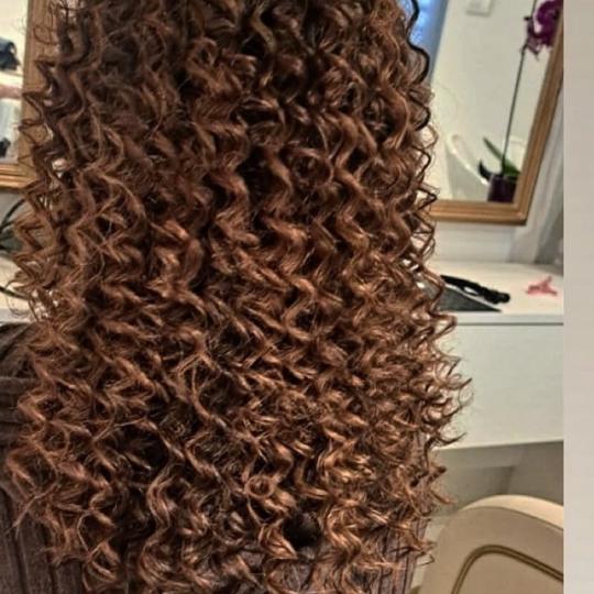 Garava Beauty Studio #banjaluka Uvijanje, lokne i talasi Afro lokne - duga kosa Afro lokne

Postig