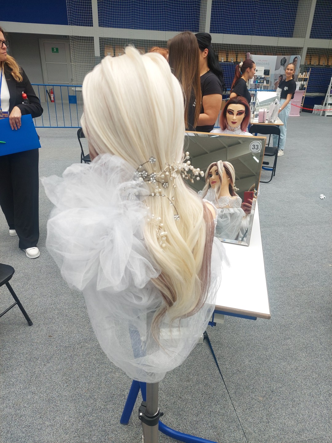 Frisco #sarajevo Svečane i frizure za svadbu Svečana frizura složena - ekstra duga kosa