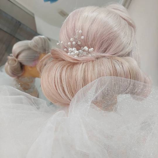 Frisco #sarajevo Svečane i frizure za svadbu Svečana frizura složena - kratka kosa