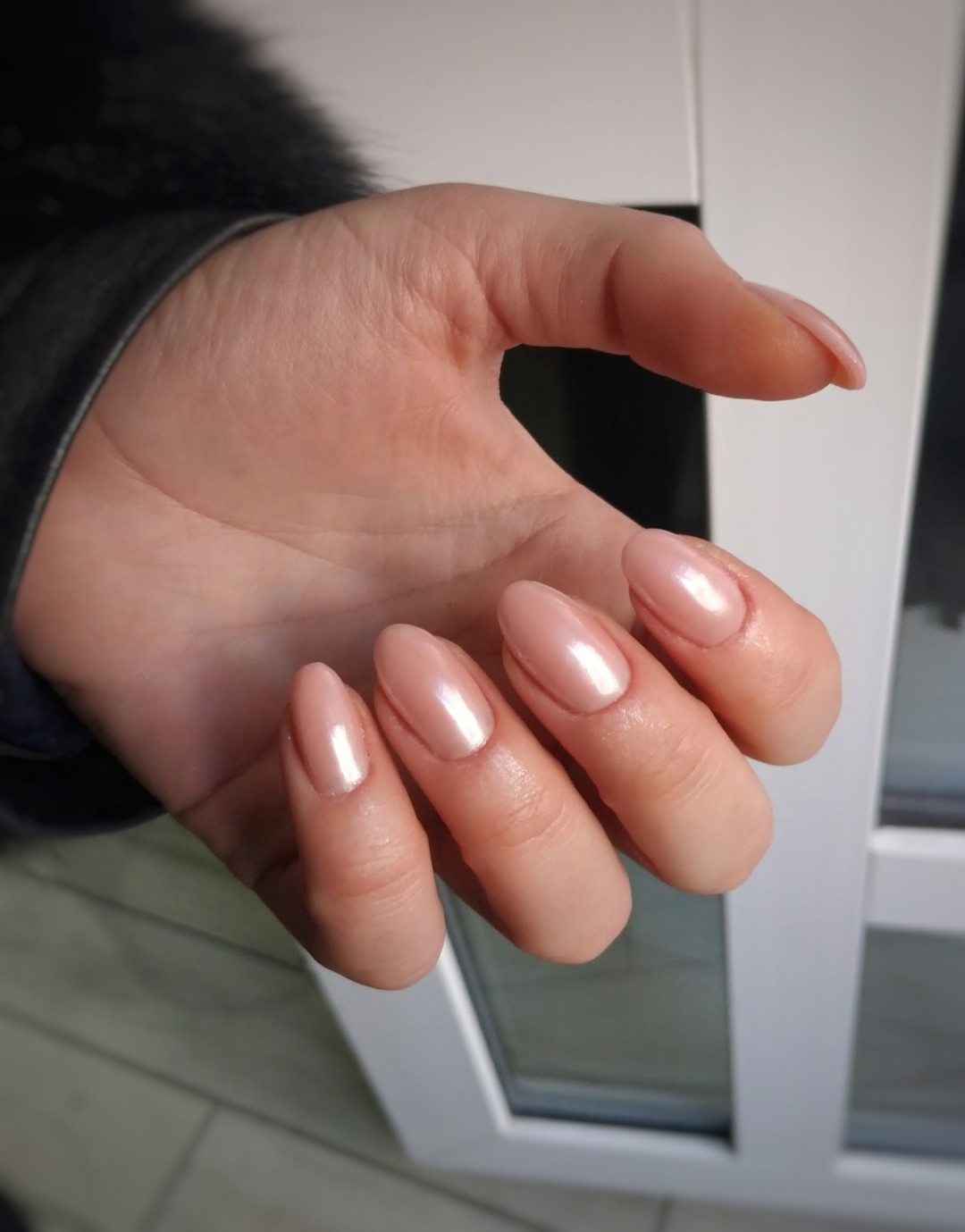 Lovely Em salon & head spa #sarajevo Ojačavanje noktiju Trajni lak/gel/rubber baza - M dužina