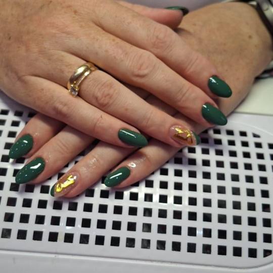 Poezija ljepote #sarajevo Nadogradnja noktiju Nadogradnja noktiju tipsama - french / ombre