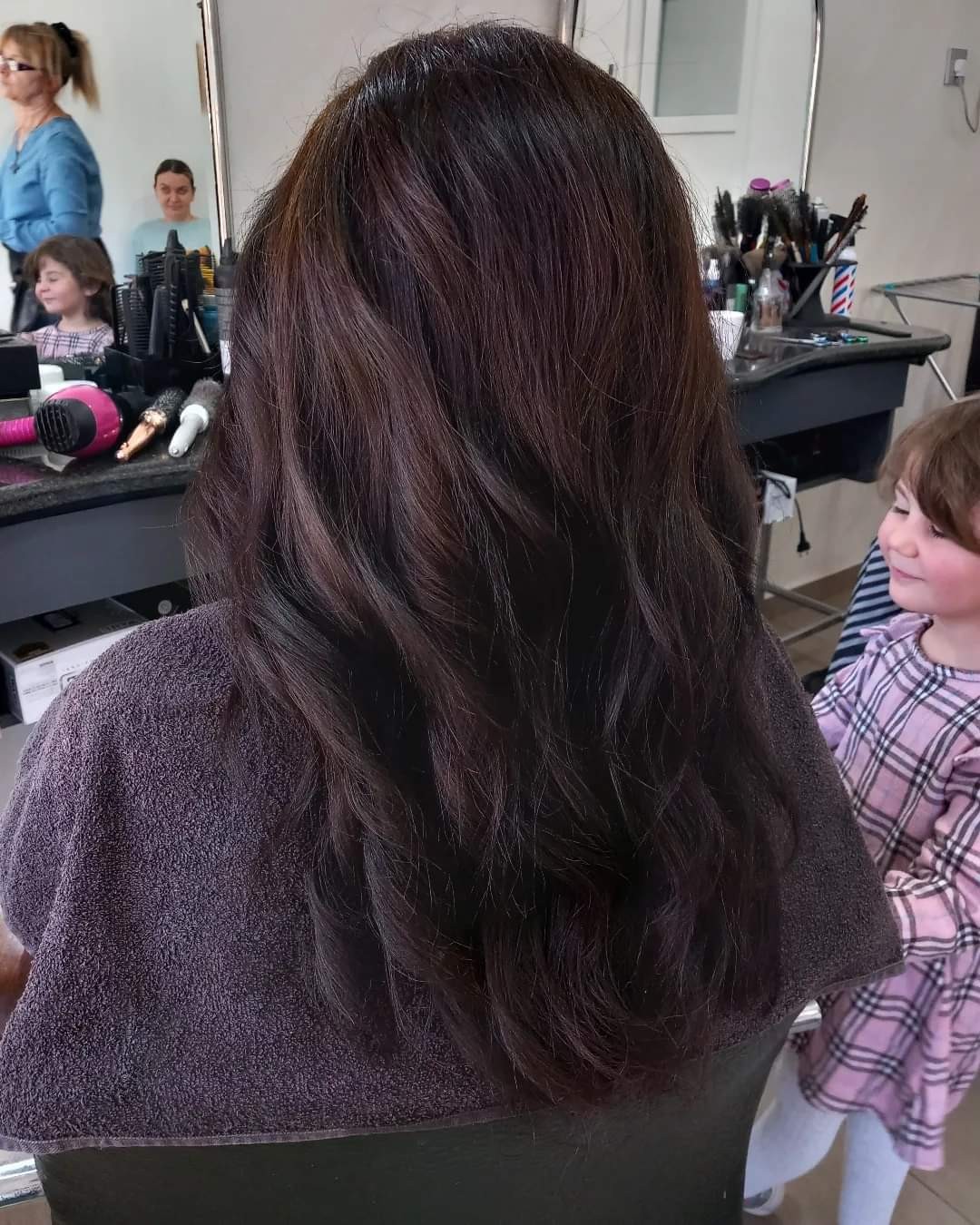 Snježana #sarajevo Feniranje i stilizovanje Feniranje na talase - duga kosa